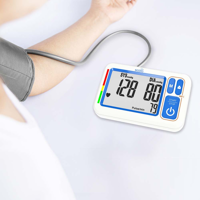 Digitales Oberarm-Blutdruckmessgerät SC 6750 NFC Scala
